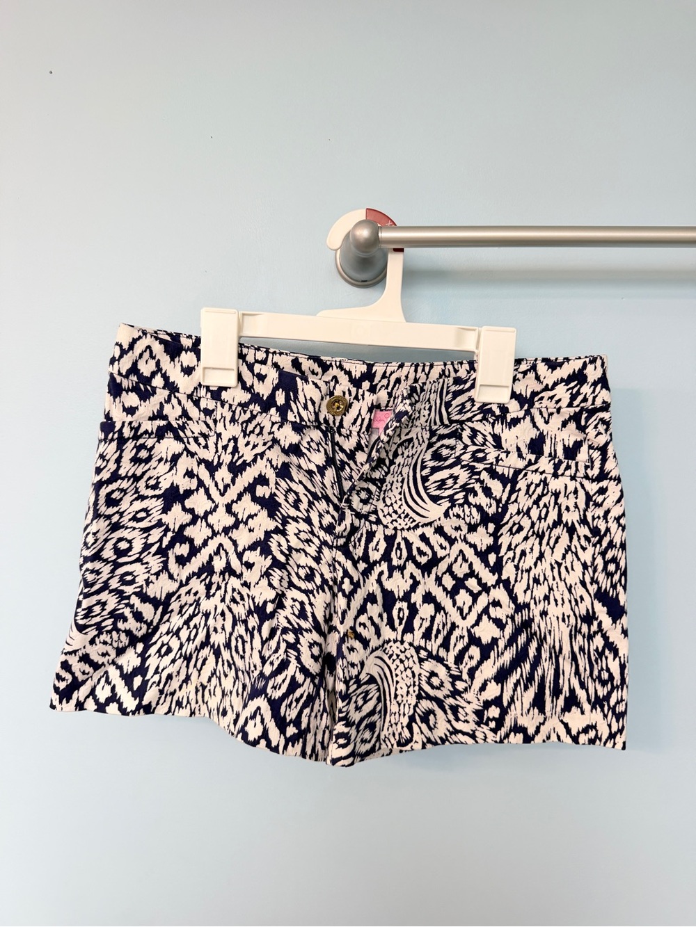 Lilly Pulitzer Kelly Stretch Shorts Bright Navy Pineapple Party Jacquard Size 4